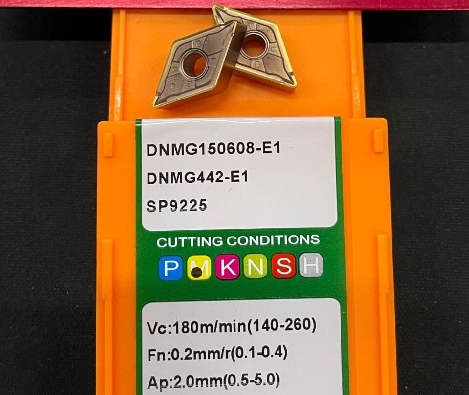 DNMG150608-E1 SP9225 TORNA ELMASI OKE